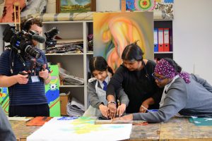 Alperton students working with artist Sarah Pimenta