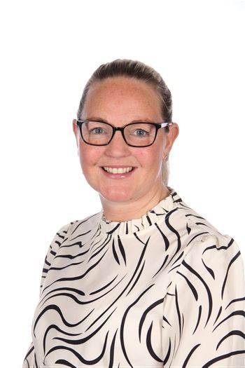 Mrs F Hanlon : Learning Mentor