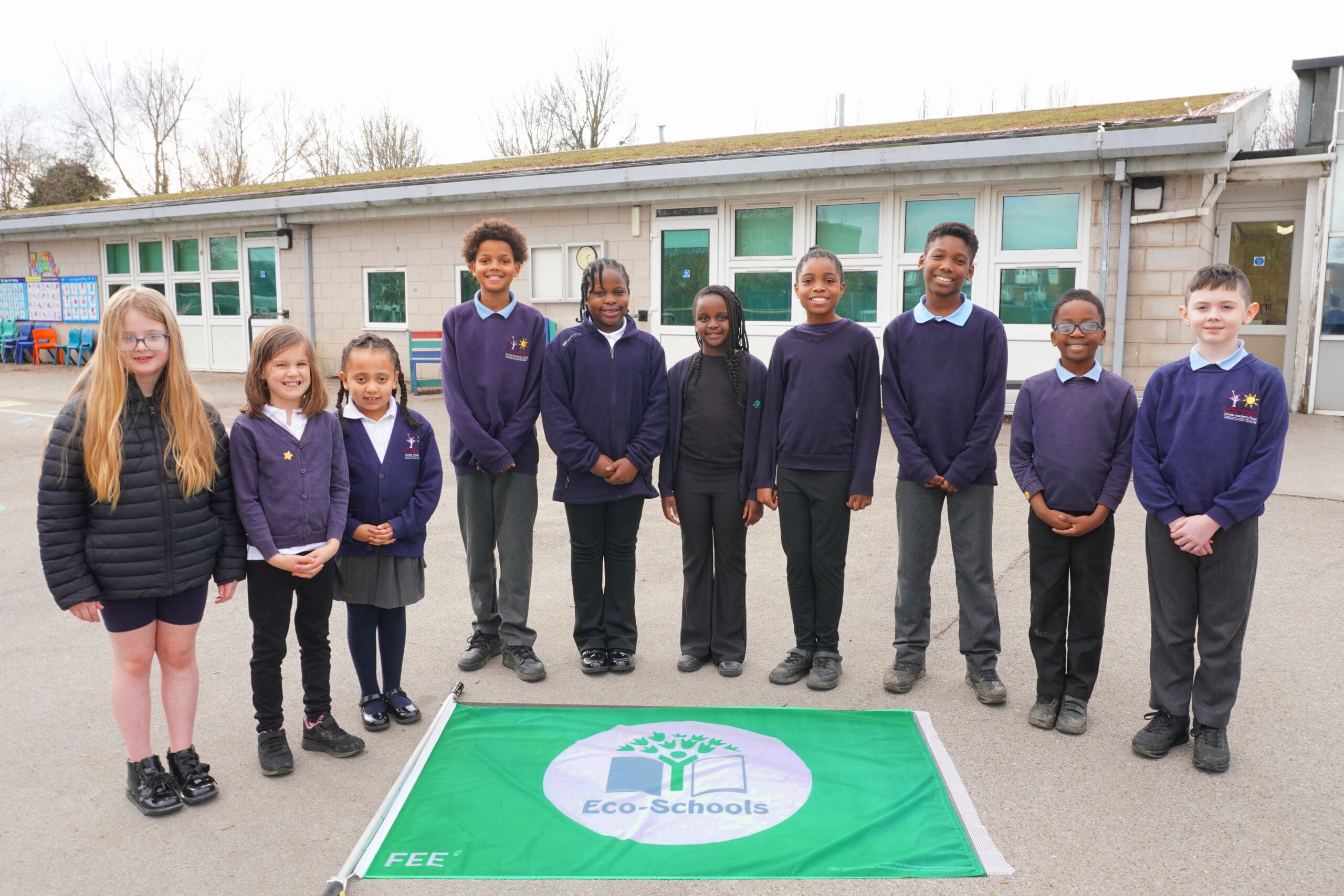 Sheffield primary school installs a ‘living roof’ in a bid to cool ...
