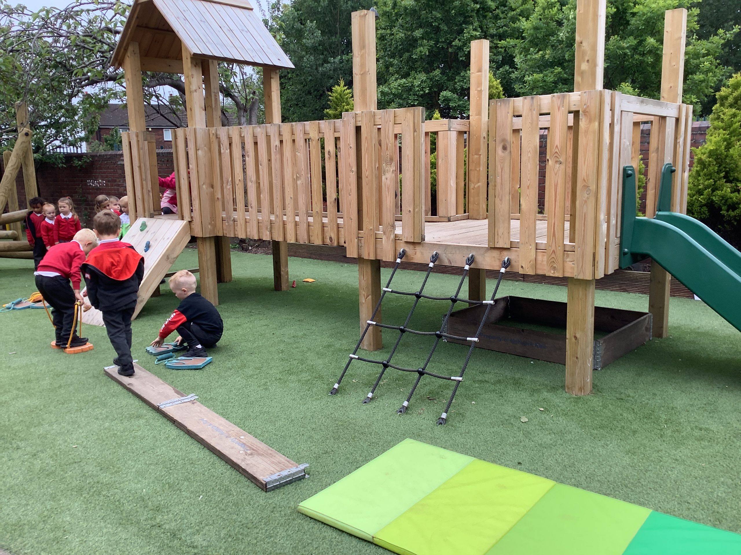 XP Outdoors – Assault Course | Carcroft School