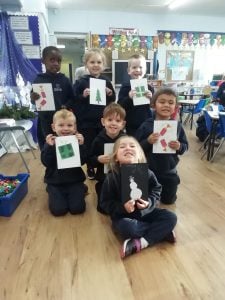 We carried on with our Advent preparations by making cards and writing a letter the residents of The Spinney. We hope that they help to cheer them up in these strange times..