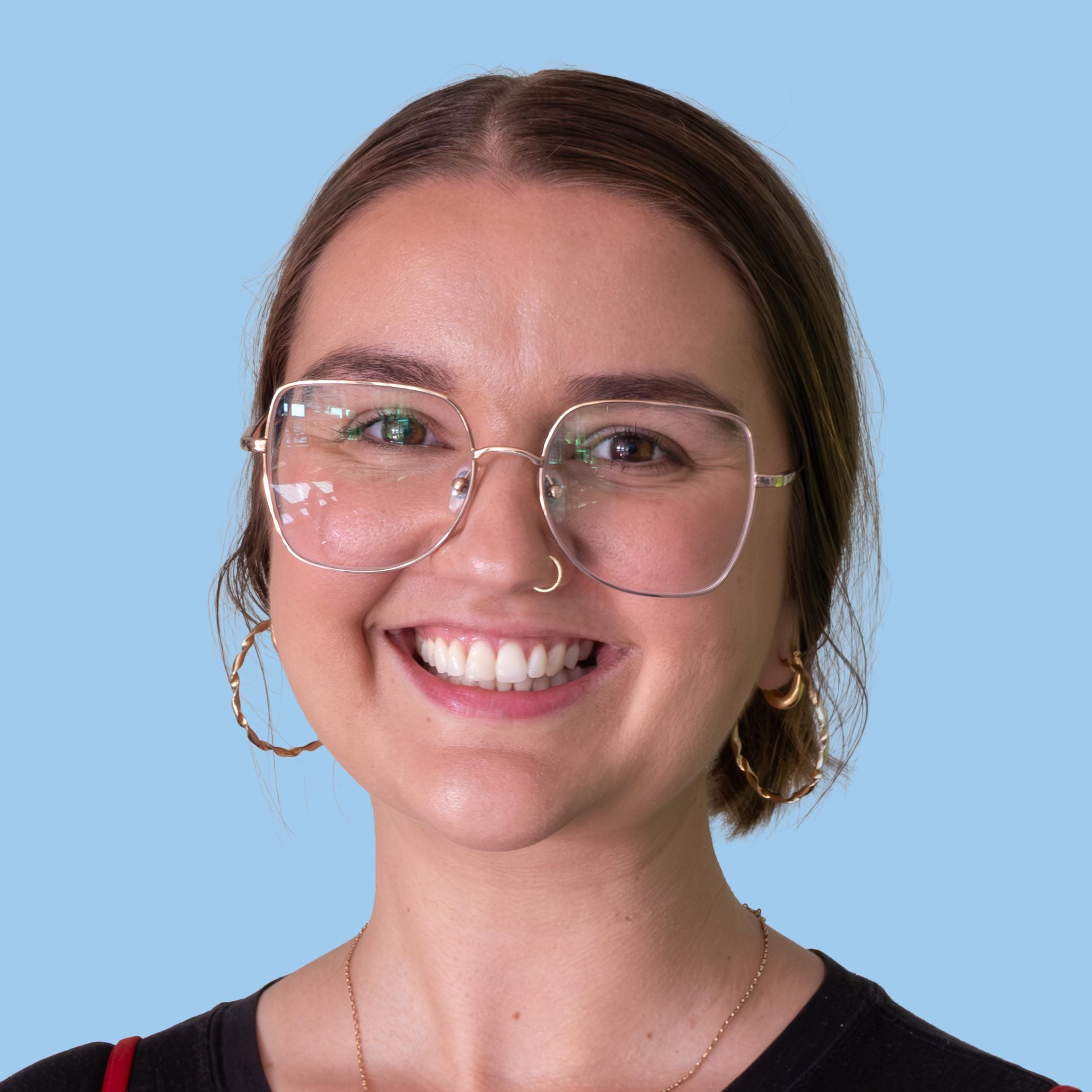 MIRANDA NICHOLSON : Communications & Marketing Lead/Teaching Assistant