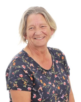 Brenda Stone : Teaching Assistant - Secondary