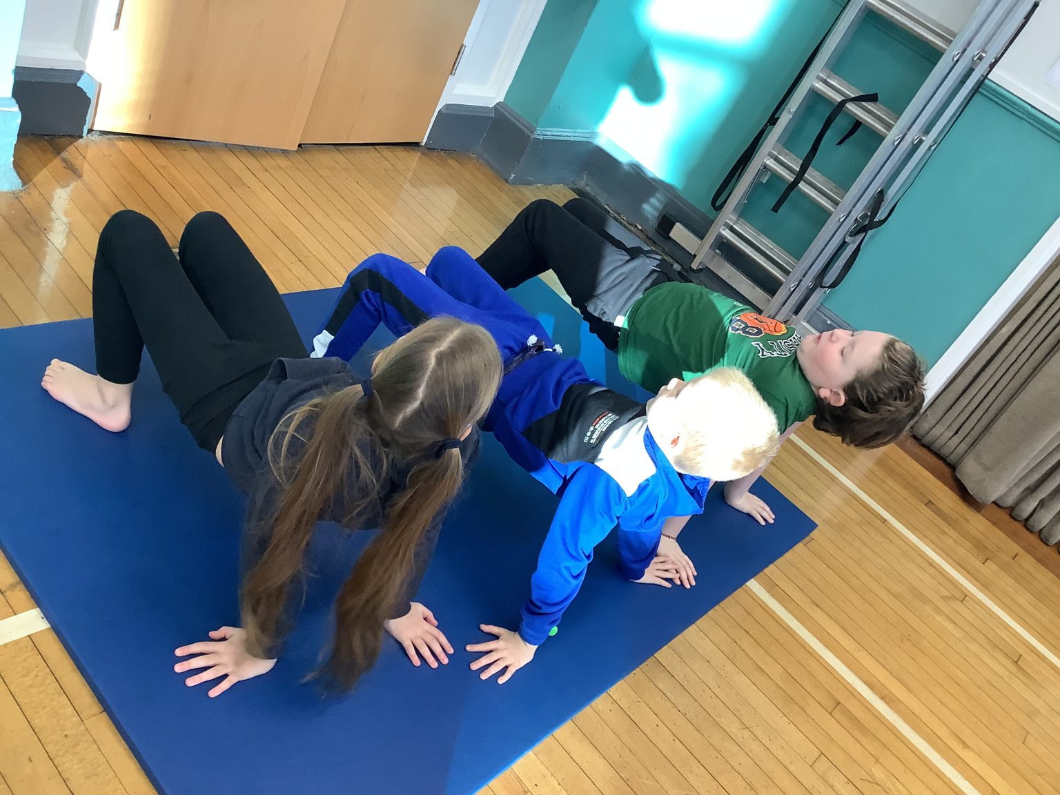 gymnastics-and-balancing-norton-junior-school