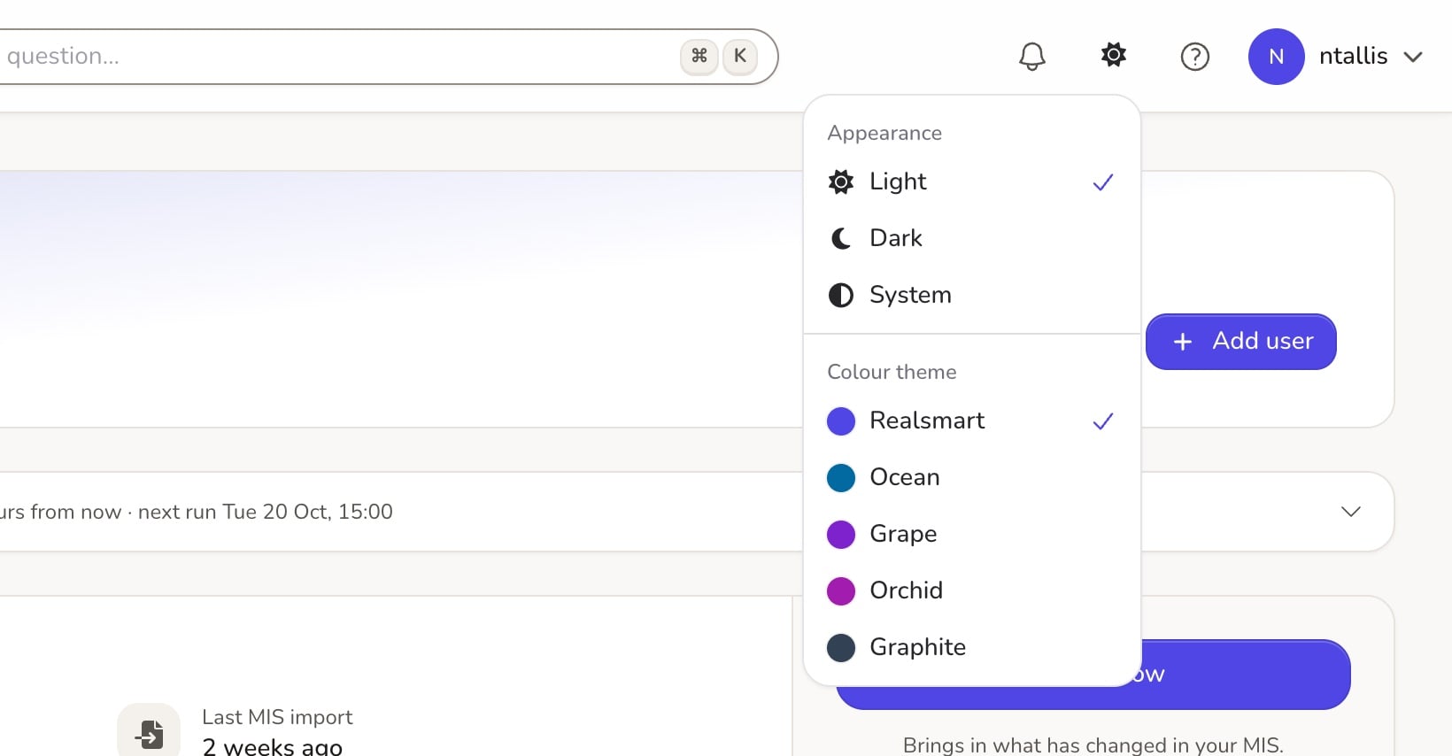 ADAdmin top-bar appearance menu showing light and dark mode options and five colour themes, in a demo school.