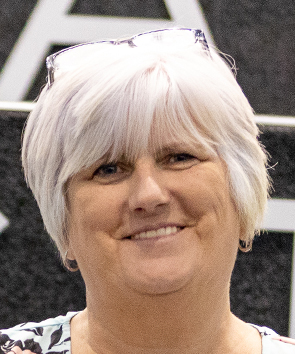Kathryn Burns : Crew Leader