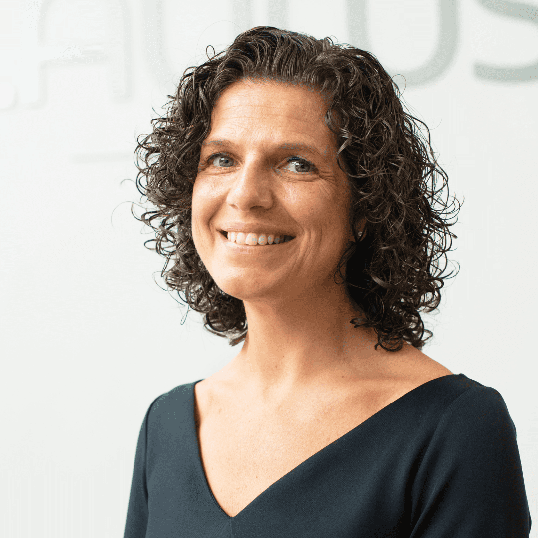 Lisa Woolley : Director of Primary