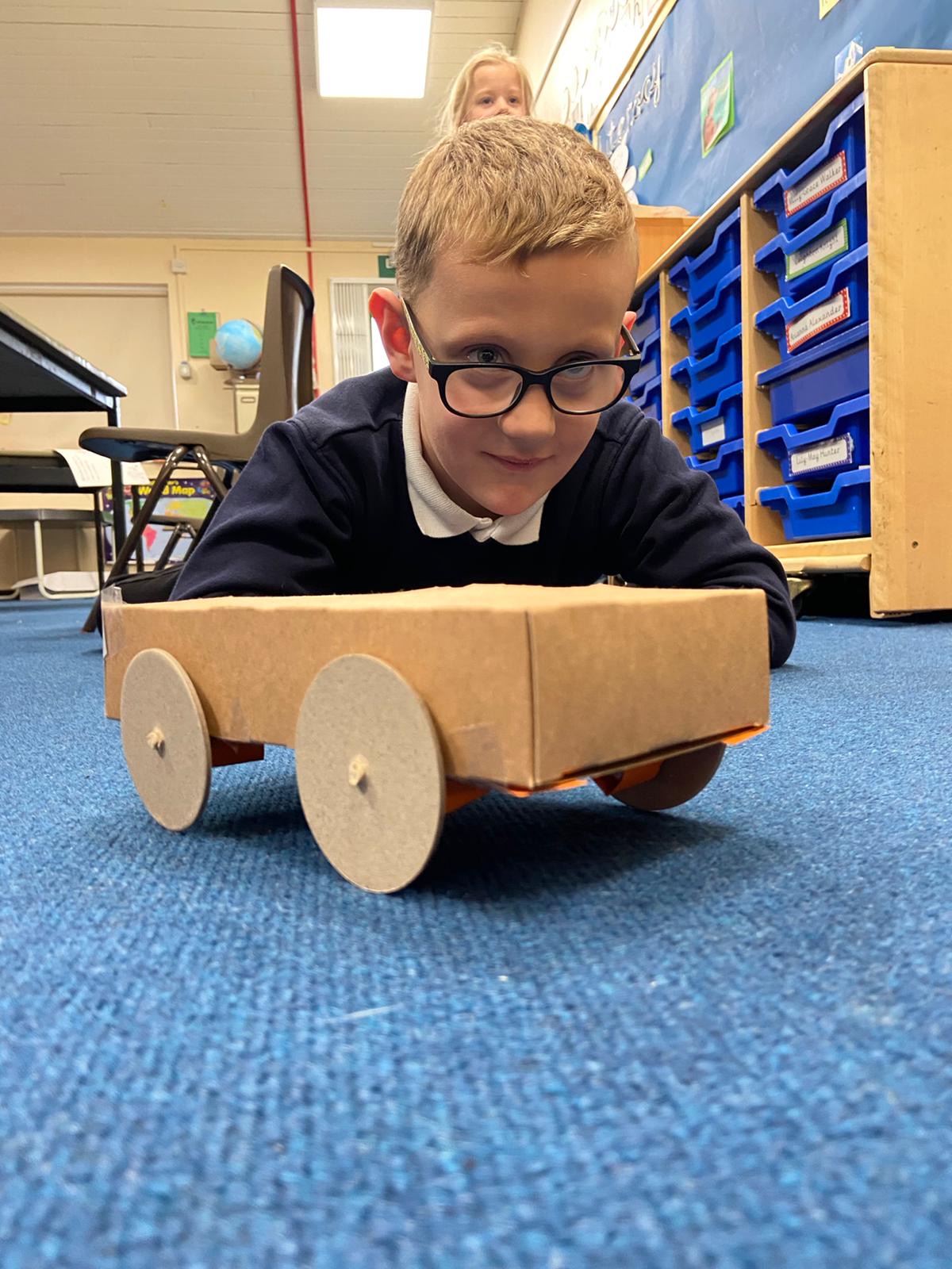 Children building their model cars