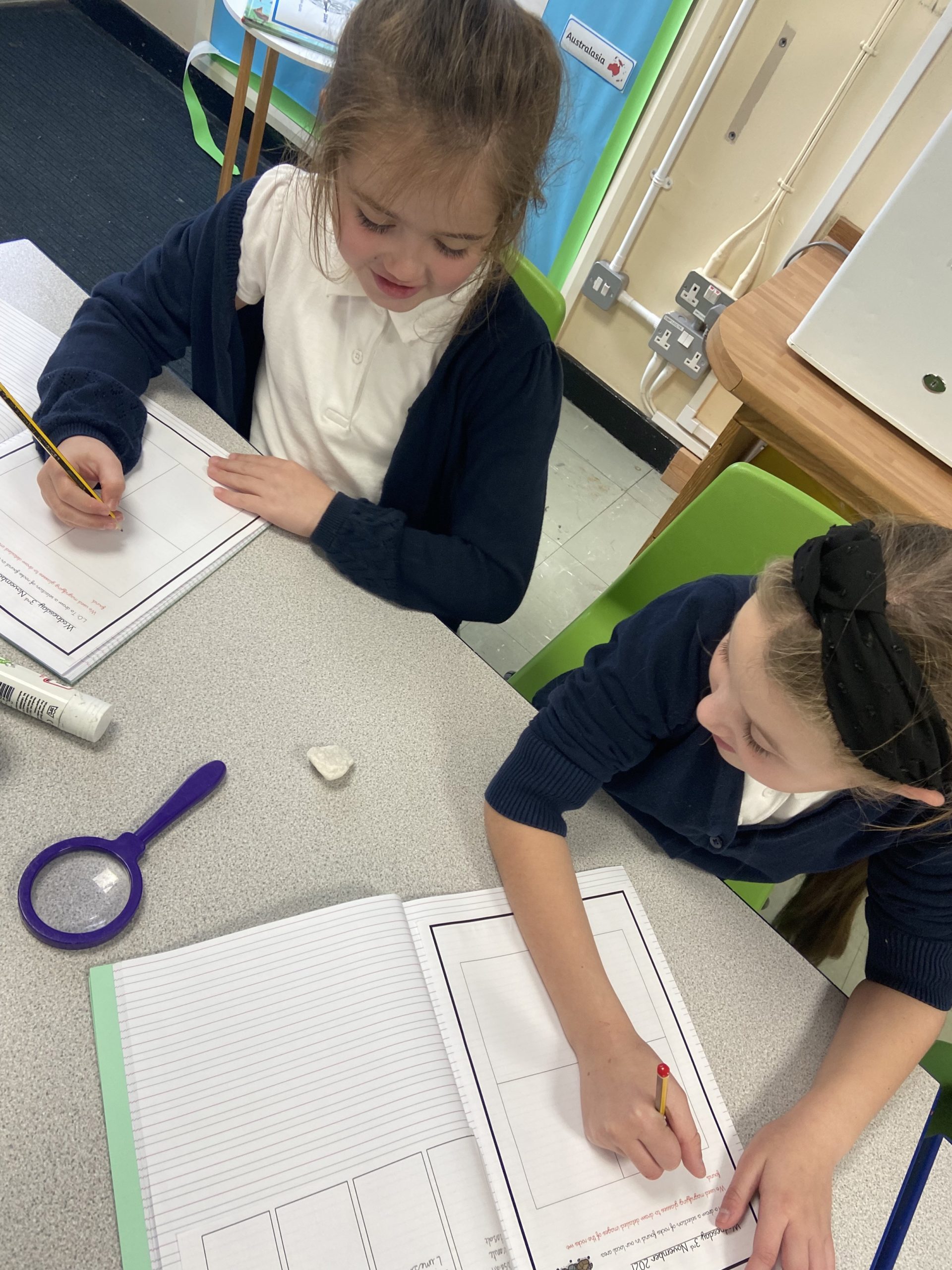 Year 4 investigating different rock types