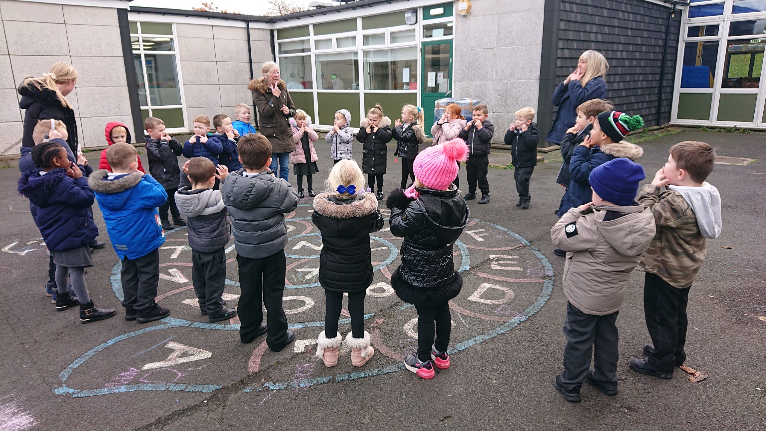 Reception lunchtime play