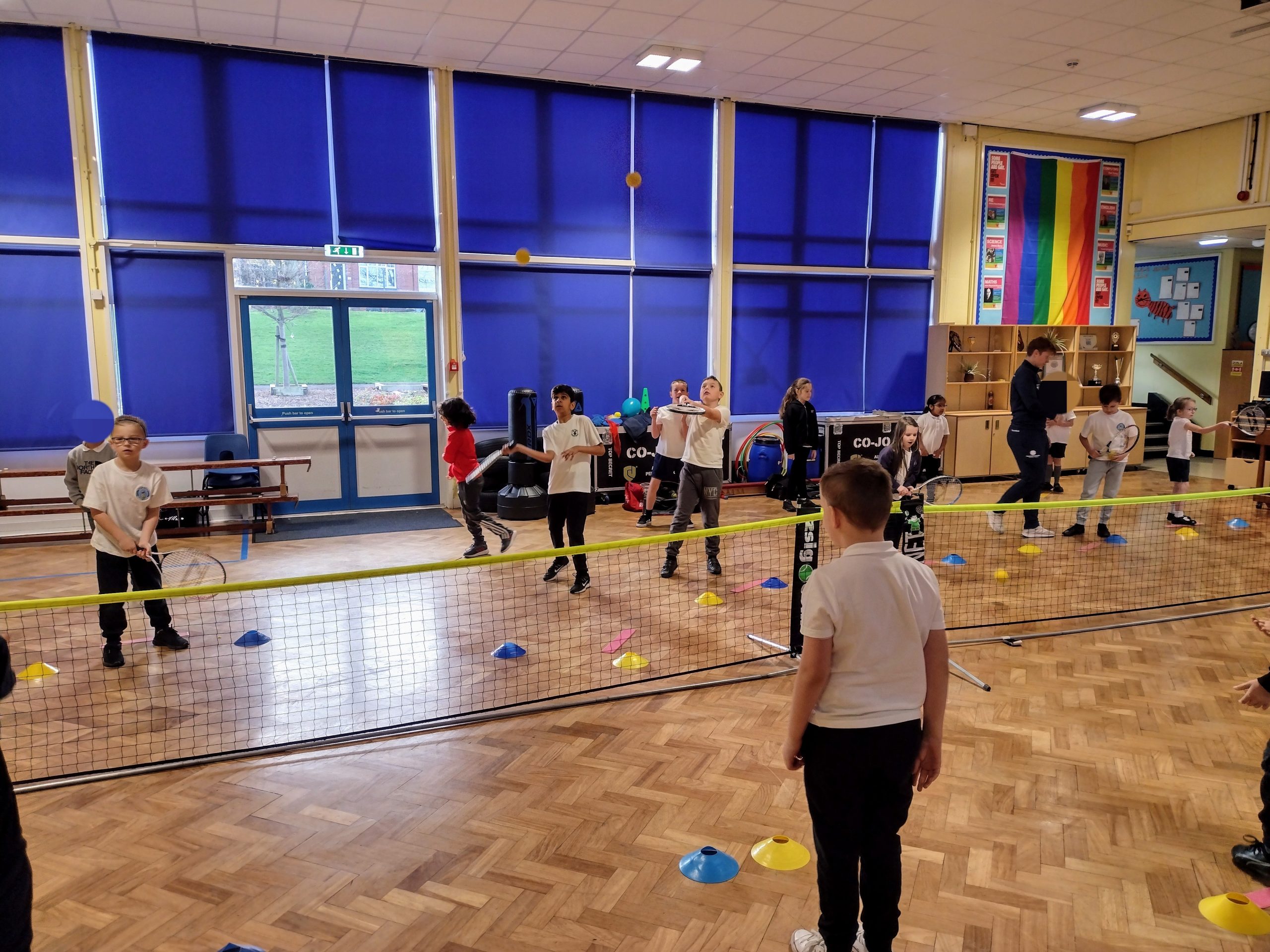 Year 3 playing tennis