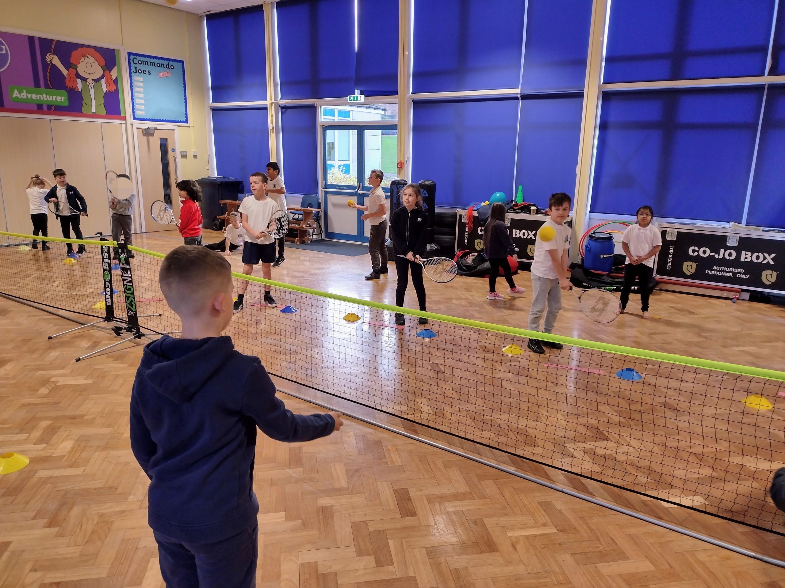 Year 3 playing tennis