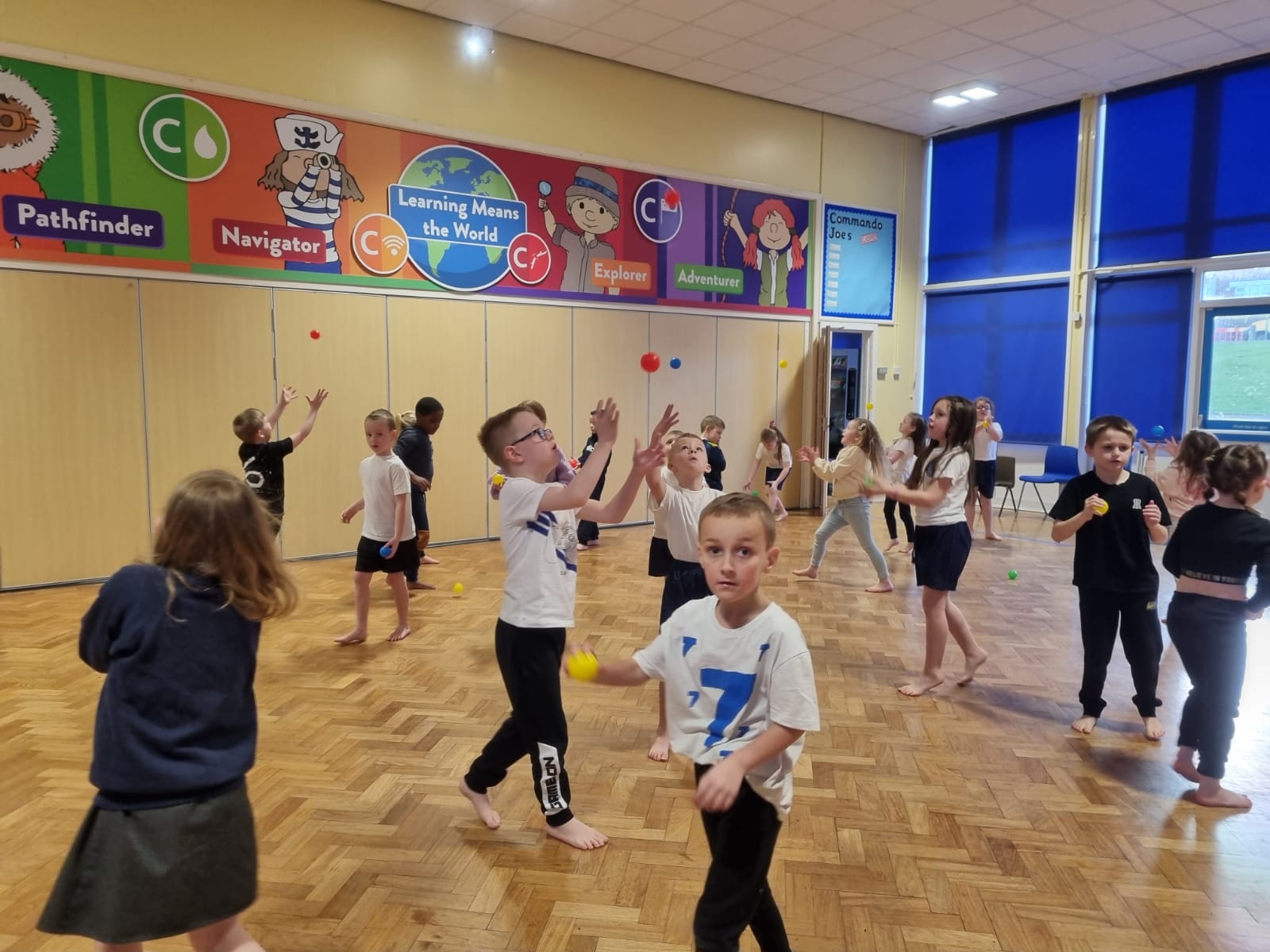 Year 2 counting their throws and catches in PE