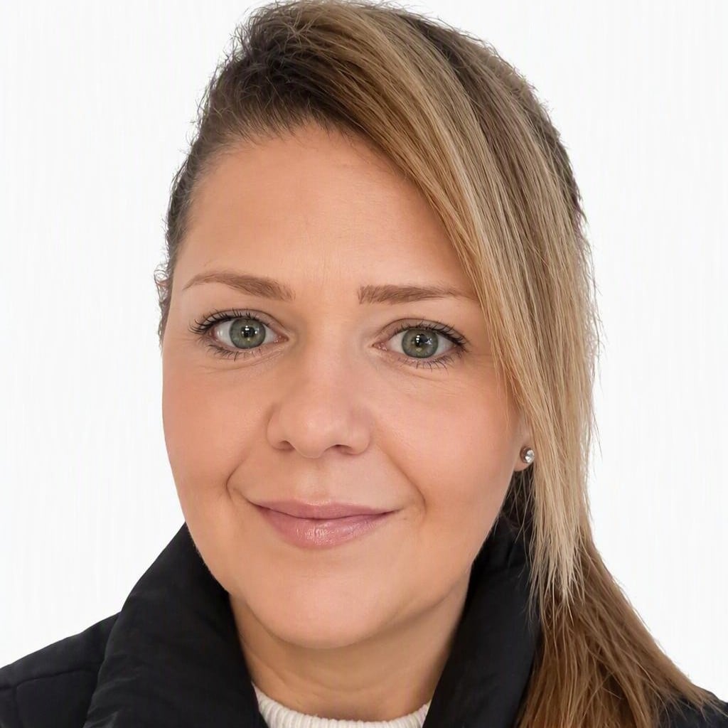 Mrs Mackin : Teaching Assistant - Year 4